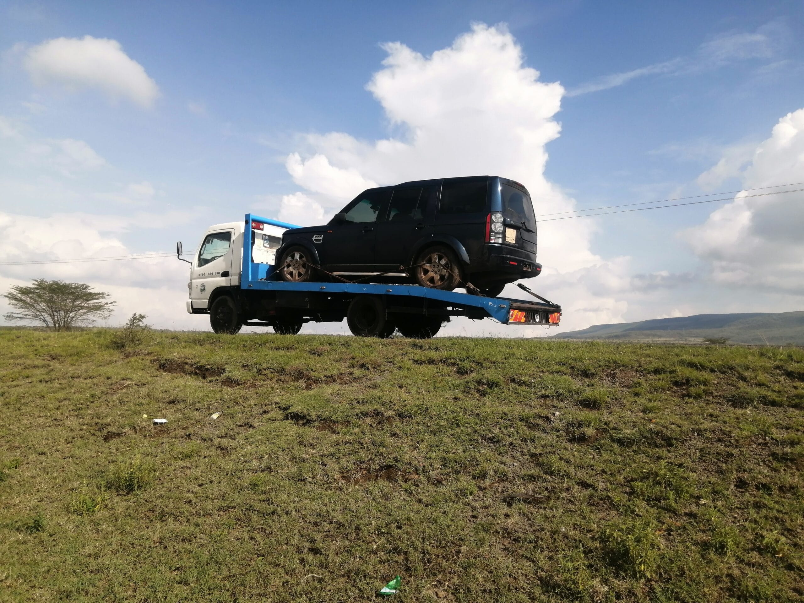 Cheap and best towing service 