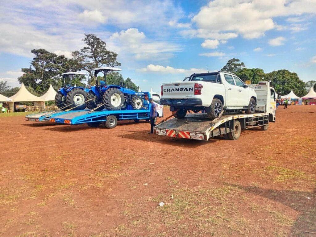 tractor towing service tractor towing and delivery service <!-- wp:image {"id":1186,"sizeSlug":"large","linkDestination":"none"} -->
<figure class="wp-block-image size-large"><img src="https://www.galaxytowing.co.ke/wp-content/uploads/2025/05/FB_IMG_1758561552820-1024x768.jpg" alt="tractor towing service " class="wp-image-1186"/></figure>
<!-- /