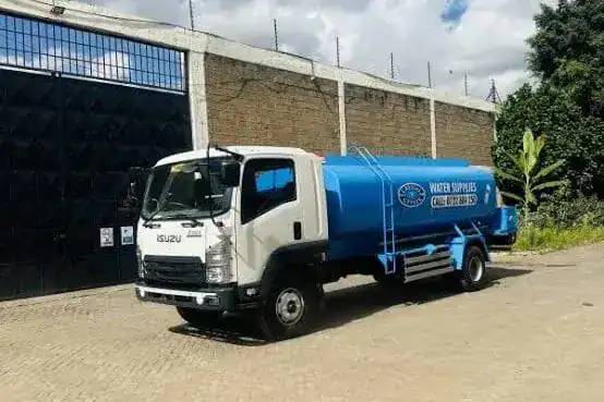 Water delivery truck in Nairobi
